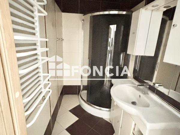 Location Appartement 5 pièces 90.4 m² - RUE FREDERIC CHOPIN Valence 26000