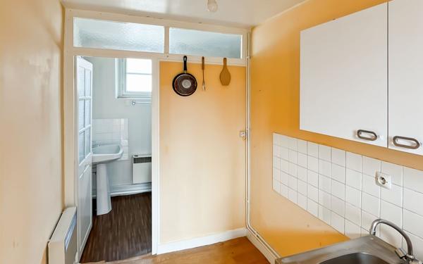 Immeuble à vendre    4 pièces •  Saint-Calais