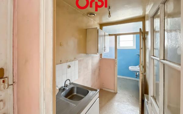 Immeuble à vendre    4 pièces •  Saint-Calais