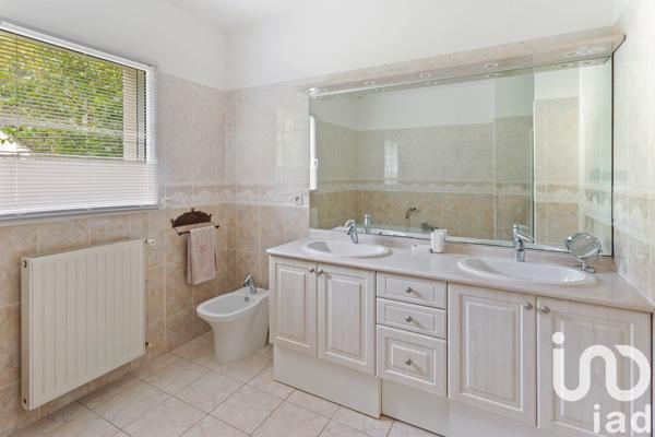 Maison à vendre 10 pièces 274 m² La Chapelle-sur-Erdre