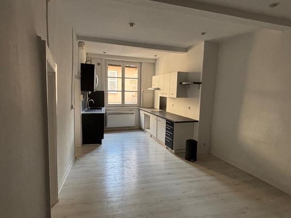 Appartement T3 de 128m2 à louer Villefranche centre