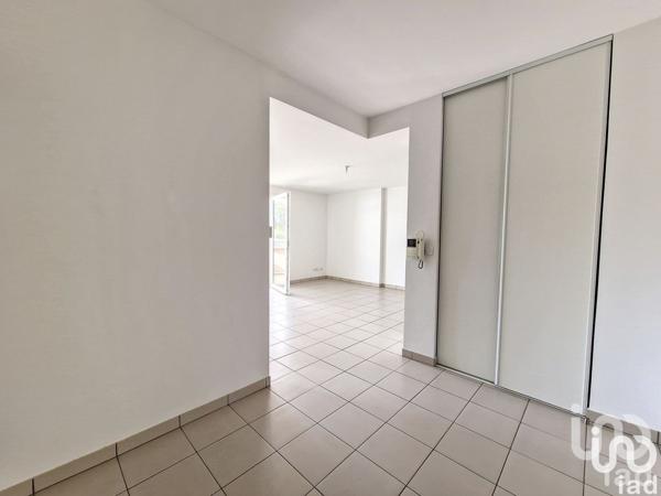 Appartement 2 pièces de 52 m² à Pringy (77310)