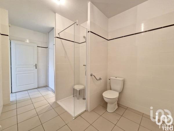 Appartement 2 pièces de 52 m² à Pringy (77310)