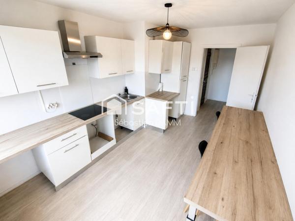 MULHOUSE – Rue de l'Ours – Appartement 3 pièces de 75 m² – Dernier étage avec ascenseur – 2 balcons – Garage – Cave