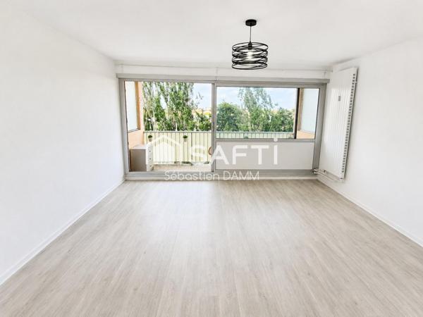 MULHOUSE – Rue de l'Ours – Appartement 3 pièces de 75 m² – Dernier étage avec ascenseur – 2 balcons – Garage – Cave