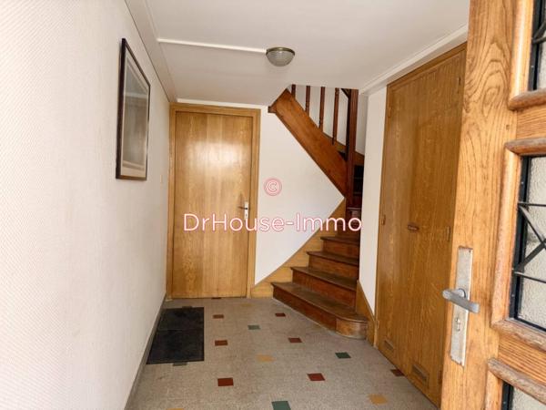 Immeuble à vendre 6 pièces de 200 m²