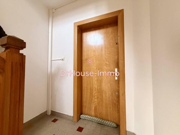 Immeuble à vendre 6 pièces de 200 m²