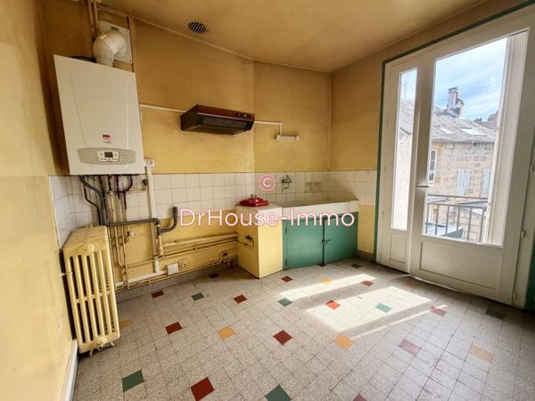 Immeuble à vendre 6 pièces de 200 m²