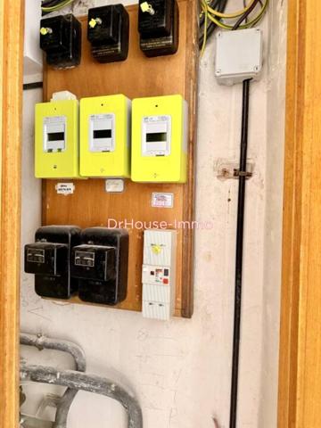 Immeuble à vendre 6 pièces de 200 m²