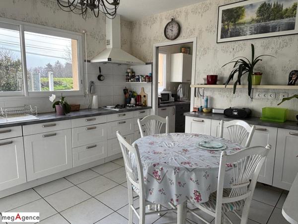 Maison à SAINTE-FEREOLE, 19270 - 5 pièces 156m²