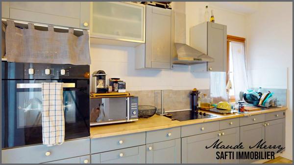 Appartement coup de coeur de type T3 de 92 m2 - 2 chambres - terrasse/jardinet - proximité centre ville à pied et parking à proximité