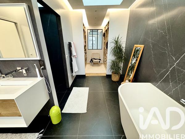 Maison à vendre 6 pièces 190 m² Montesson