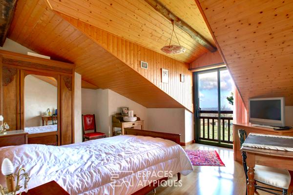 Maison authentique basque avec vue dominante sur les collines