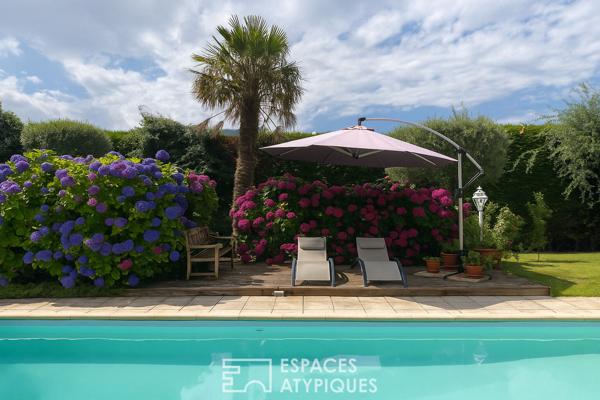 Maison authentique basque avec vue dominante sur les collines