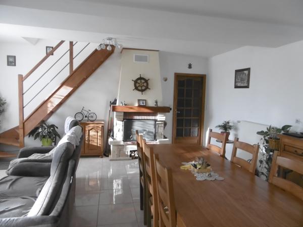 Maison en campagne 130 m2 . 3 chambres. 3000m2 de terrain