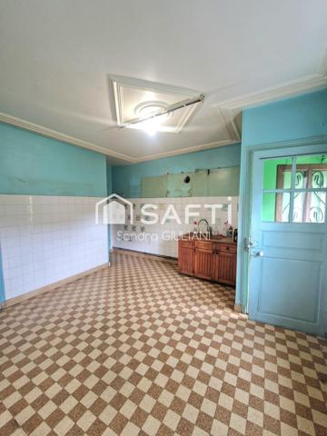 Maison avec 4 chambres, terrasse et jardin au calme ! PETIT PRIX !