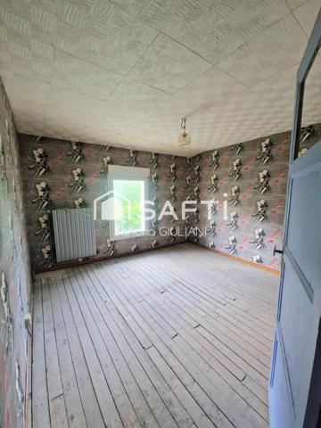 Maison avec 4 chambres, terrasse et jardin au calme ! PETIT PRIX !