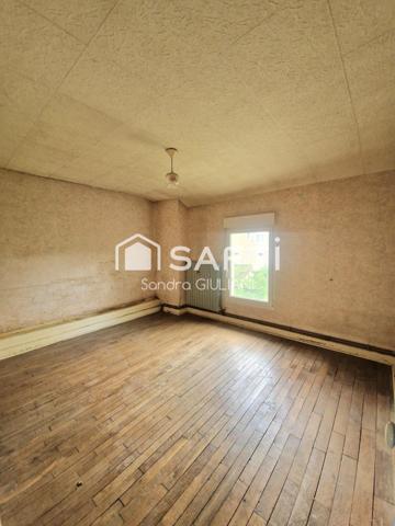 Maison avec 4 chambres, terrasse et jardin au calme ! PETIT PRIX !
