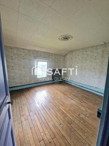 Maison avec 4 chambres, terrasse et jardin au calme ! PETIT PRIX !