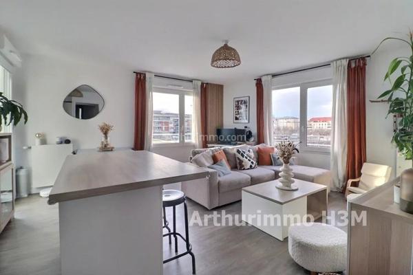 Vente                                                      Appartement
                        
                     3 pièces                      59 m2                     à Saint-Ouen-l'Aumône