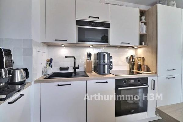 Vente                                                      Appartement
                        
                     3 pièces                      59 m2                     à Saint-Ouen-l'Aumône