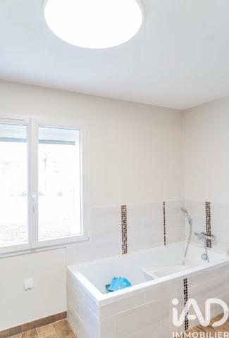 Maison à vendre 8 pièces 200 m² Connerré