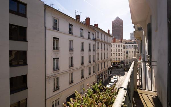 Appartement à vendre    3 pièces •  Lyon 6