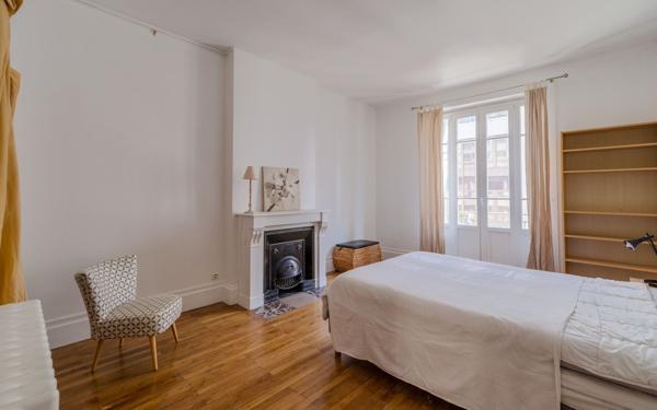 Appartement à vendre    3 pièces •  Lyon 6