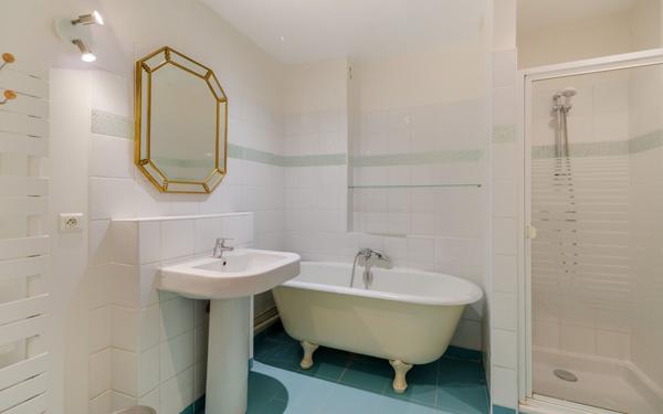 Appartement à vendre    3 pièces •  Lyon 6