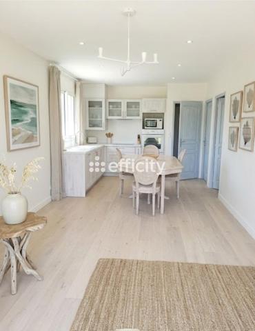 Appartement
         1 pièce
        - 64 m² Exclusivité 267 500 € *