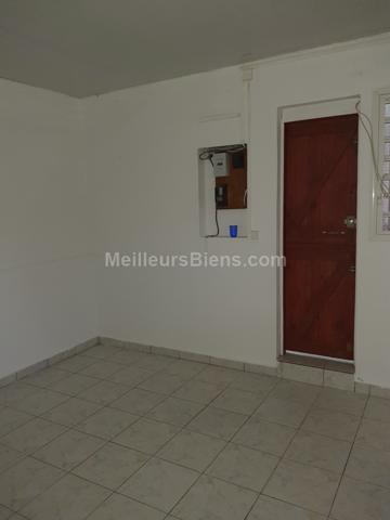 MAISON TYPE F3 A TERRE SAINTE + MAISON A RENOVER OU DEMOLIR