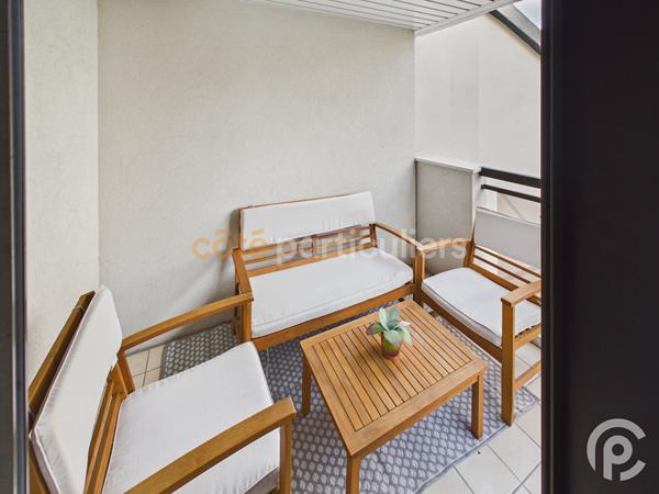 Vente
                Appartement71 m² - 3 Pièces -
                    CLAMART (92140)