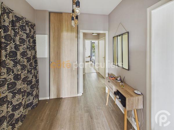 Vente
                Appartement71 m² - 3 Pièces -
                    CLAMART (92140)