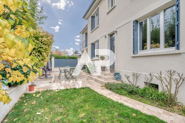 Maison Rueil Malmaison 10 pièce(s) 206m2 €1 265 000 ** - Référence 19645