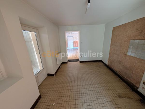 Vente
                Maison60 m² - 3 Pièces -
                    LONGEVILLE EN BARROIS (55000)