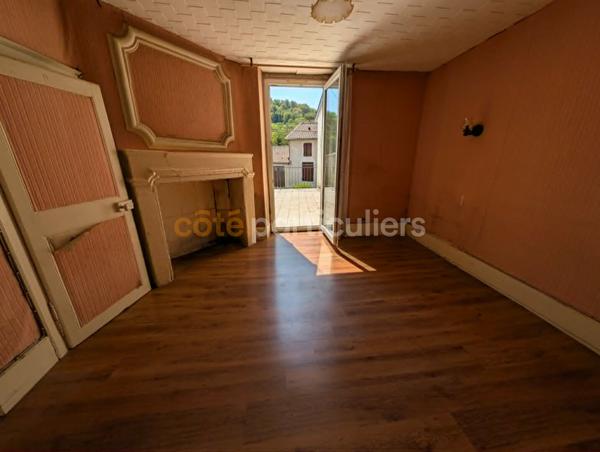 Vente
                Maison60 m² - 3 Pièces -
                    LONGEVILLE EN BARROIS (55000)