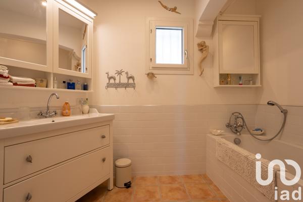 Maison à vendre 6 pièces 160 m² Rochefort-du-Gard