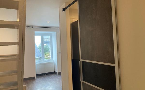 Maison à louer    2 pièces •  Limerzel