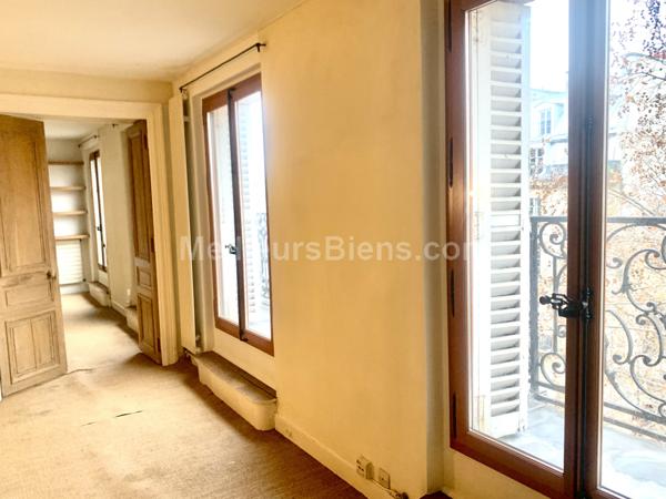 Exceptionnel et rare :Vue  Madeleine, appartement 160 M2, 5 ème étage, balcon