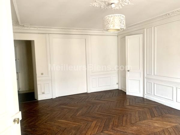 Exceptionnel et rare :Vue  Madeleine, appartement 160 M2, 5 ème étage, balcon