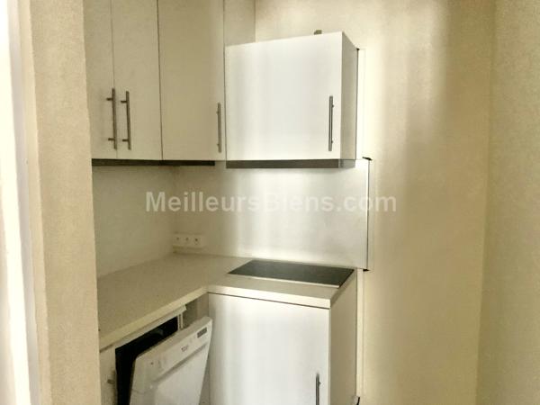 Exceptionnel et rare :Vue  Madeleine, appartement 160 M2, 5 ème étage, balcon