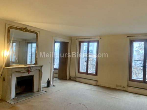 Exceptionnel et rare :Vue  Madeleine, appartement 160 M2, 5 ème étage, balcon