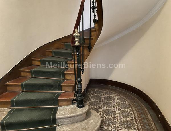 Exceptionnel et rare :Vue  Madeleine, appartement 160 M2, 5 ème étage, balcon