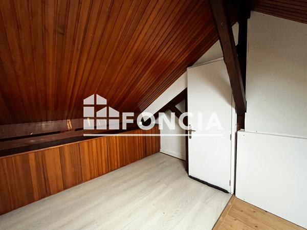 Location Appartement 4 pièces 120 m² - 37 BOULEVARD GAMBETTA Charleville Mezieres 08000