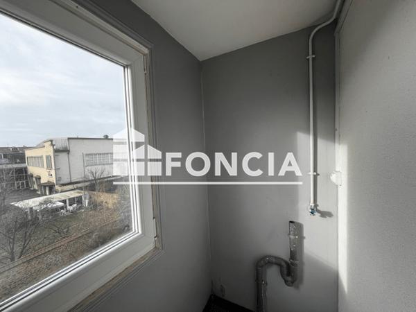 Location Appartement 4 pièces 120 m² - 37 BOULEVARD GAMBETTA Charleville Mezieres 08000