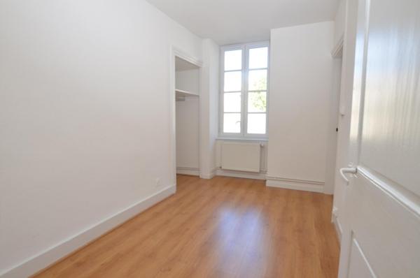Vente / Appartement T3 à Saint-Just-Saint-Rambert (42170)