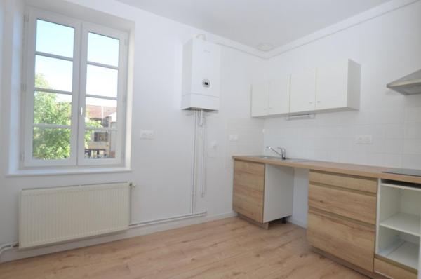 Vente / Appartement T3 à Saint-Just-Saint-Rambert (42170)