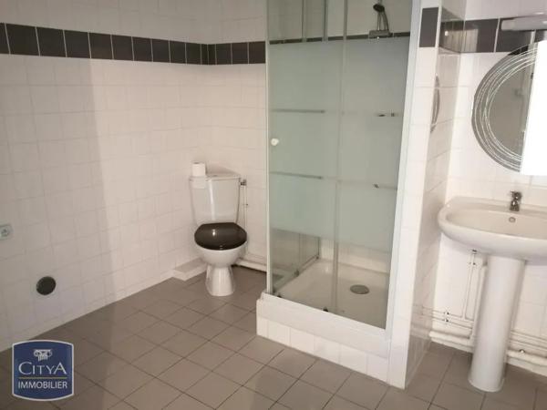 Maison à louer 3 pièces 43m² Saint-Jean-les-Deux-Jumeaux (77660)