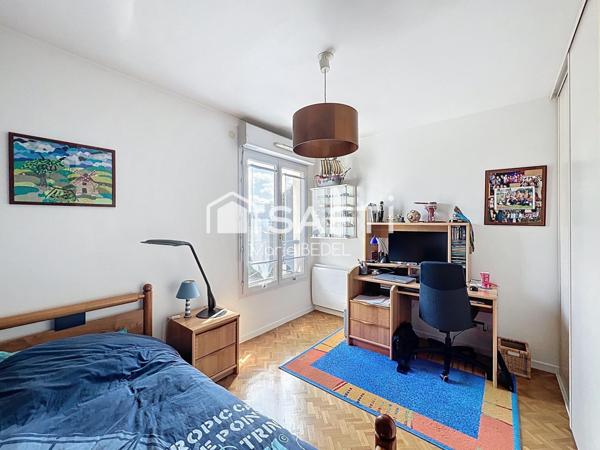 APPT FAMILIAL - 4 CH + 1 BUREAU - BALCONS - PARKING