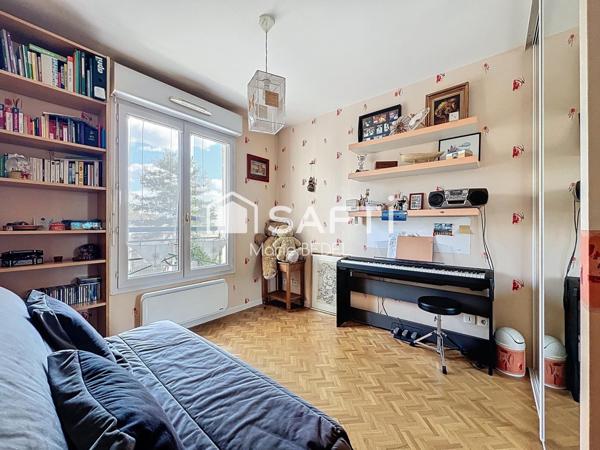 APPT FAMILIAL - 4 CH + 1 BUREAU - BALCONS - PARKING